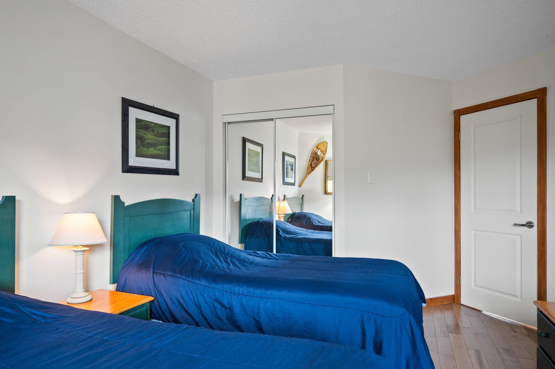 









140


Rue Pinoteau

, 2112,
Mont-Tremblant,




QC
J8E1G2

