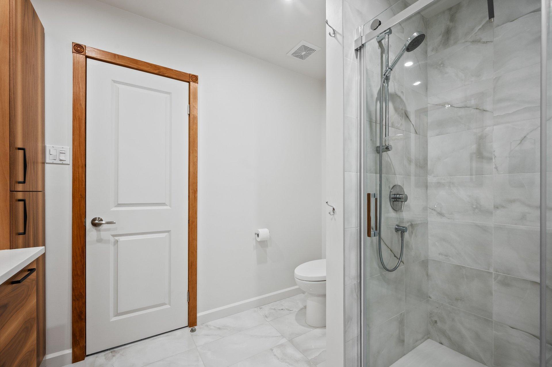 









140


Rue Pinoteau

, 2112,
Mont-Tremblant,




QC
J8E1G2


