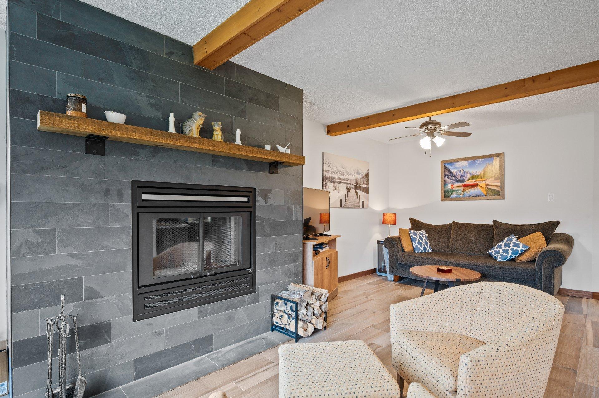 









140


Rue Pinoteau

, 2112,
Mont-Tremblant,




QC
J8E1G2

