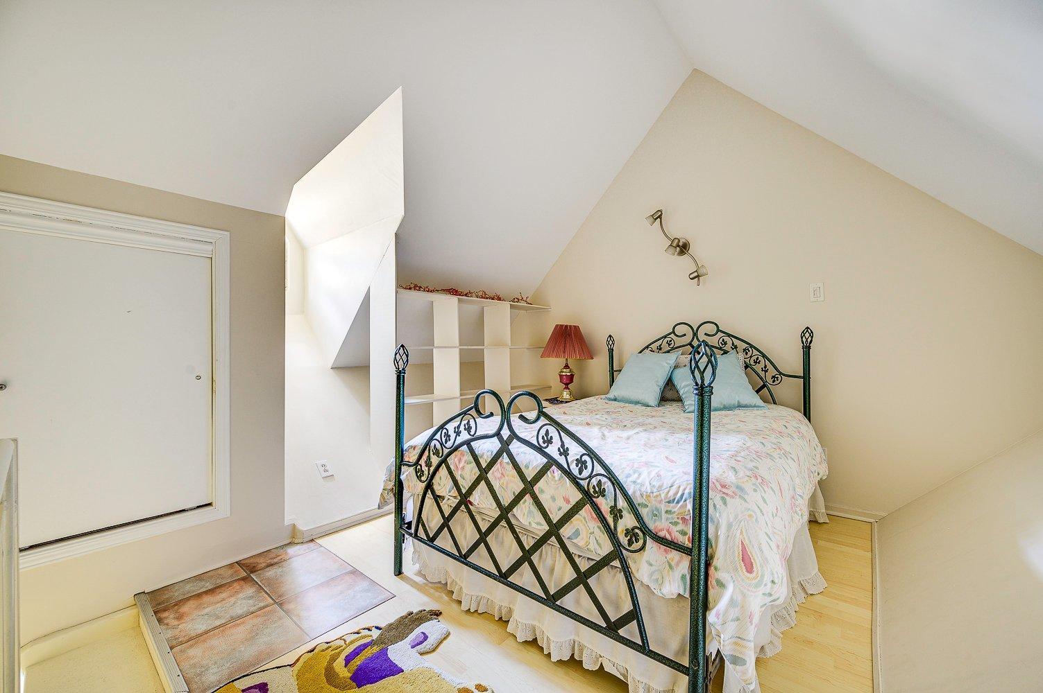 









273


Ch. des Grappes

, 102,
Piedmont,




QC
J0R1K0

