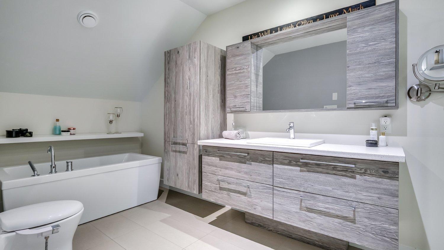 









6038


Imp. de la Coupe

,
Saint-Hyacinthe,




QC
J2T0B1

