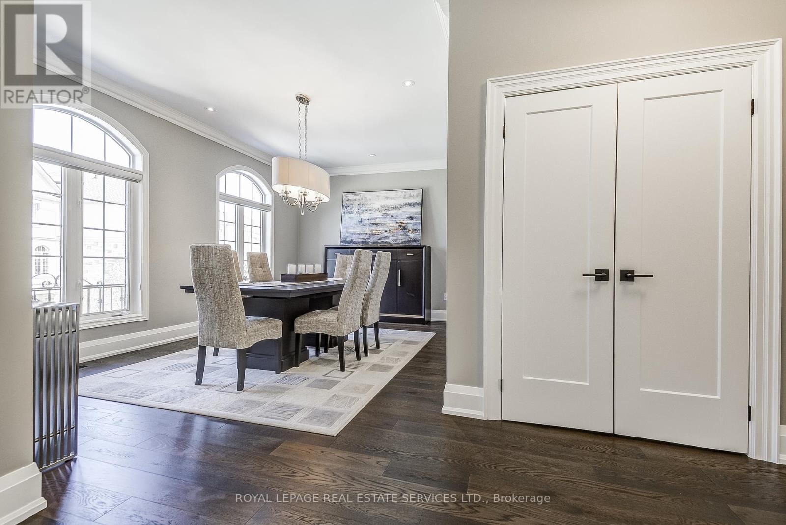 












11 - 2400 NEYAGAWA BOULEVARD

,
Oakville,




Ontario
L6H7P5

