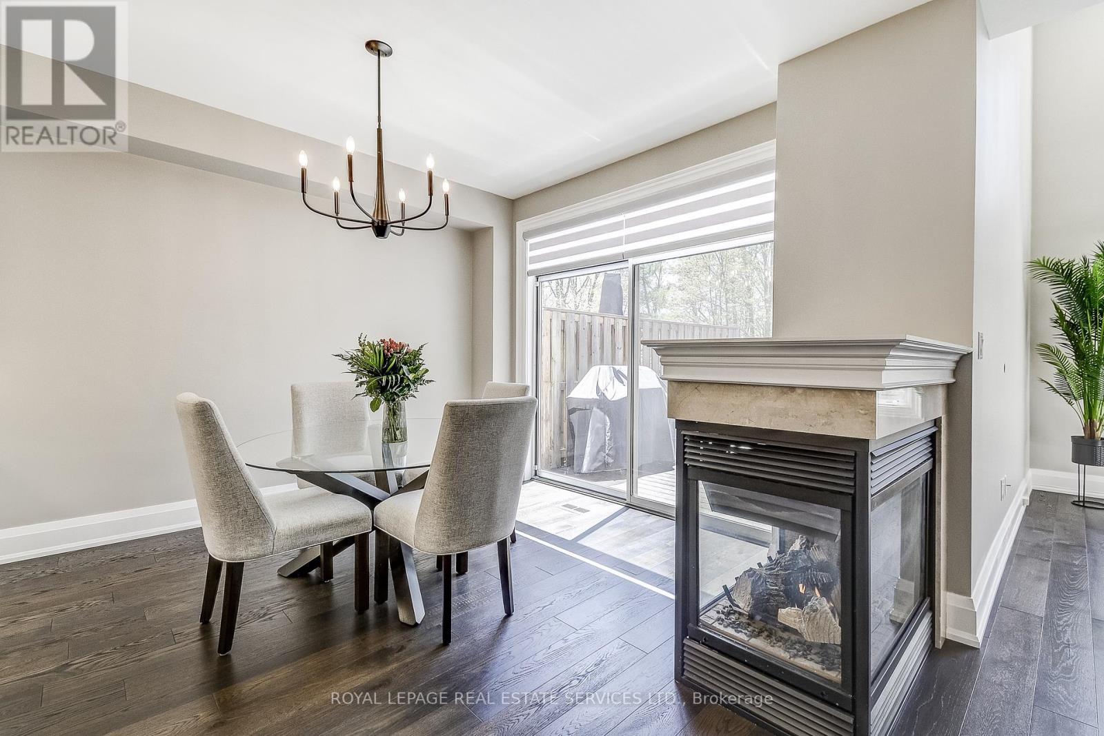 












11 - 2400 NEYAGAWA BOULEVARD

,
Oakville,




Ontario
L6H7P5

