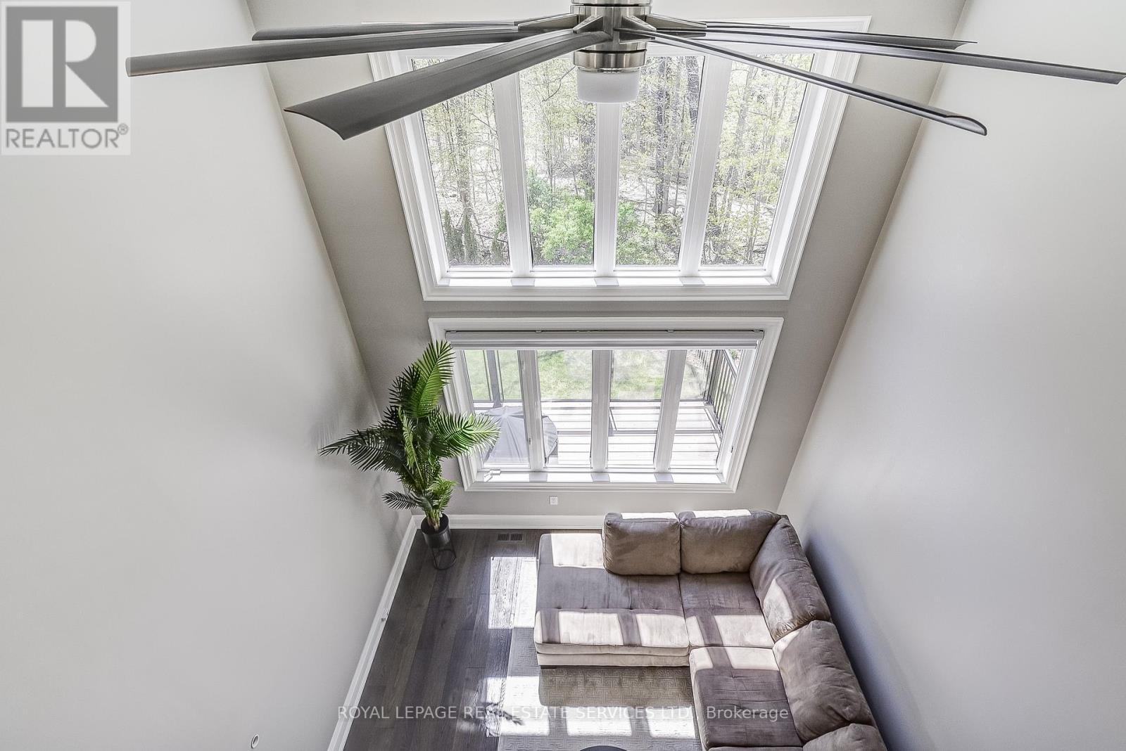 












11 - 2400 NEYAGAWA BOULEVARD

,
Oakville,




Ontario
L6H7P5

