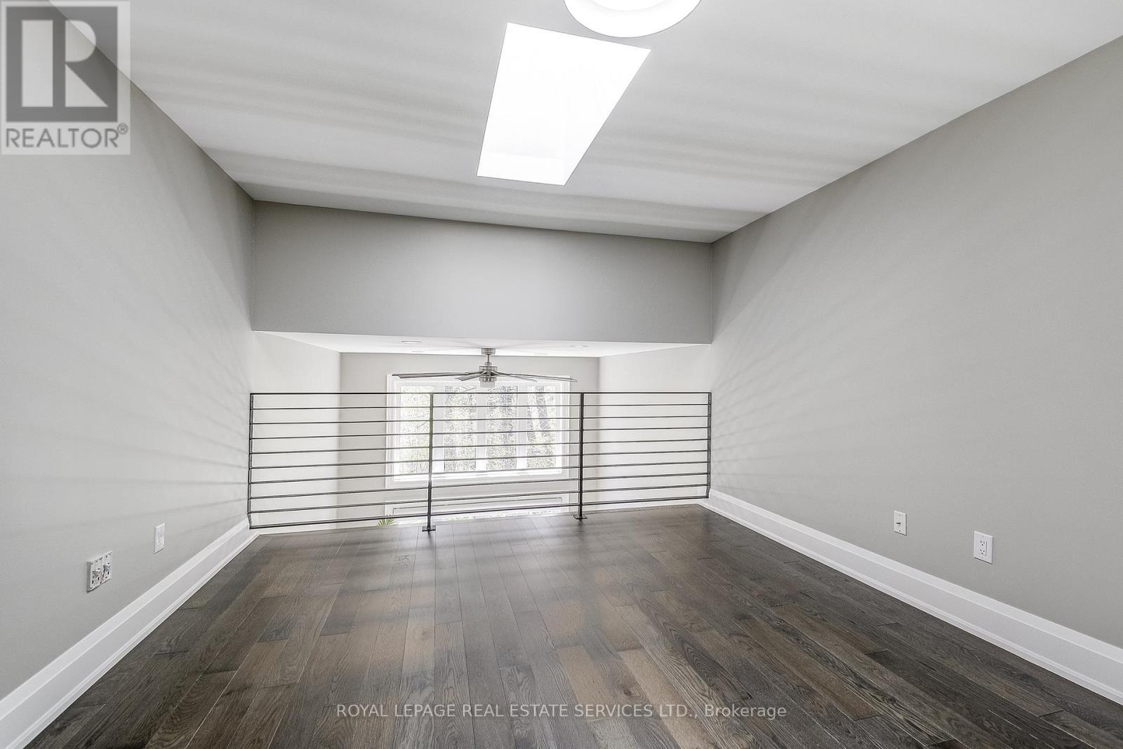 












11 - 2400 NEYAGAWA BOULEVARD

,
Oakville,




Ontario
L6H7P5

