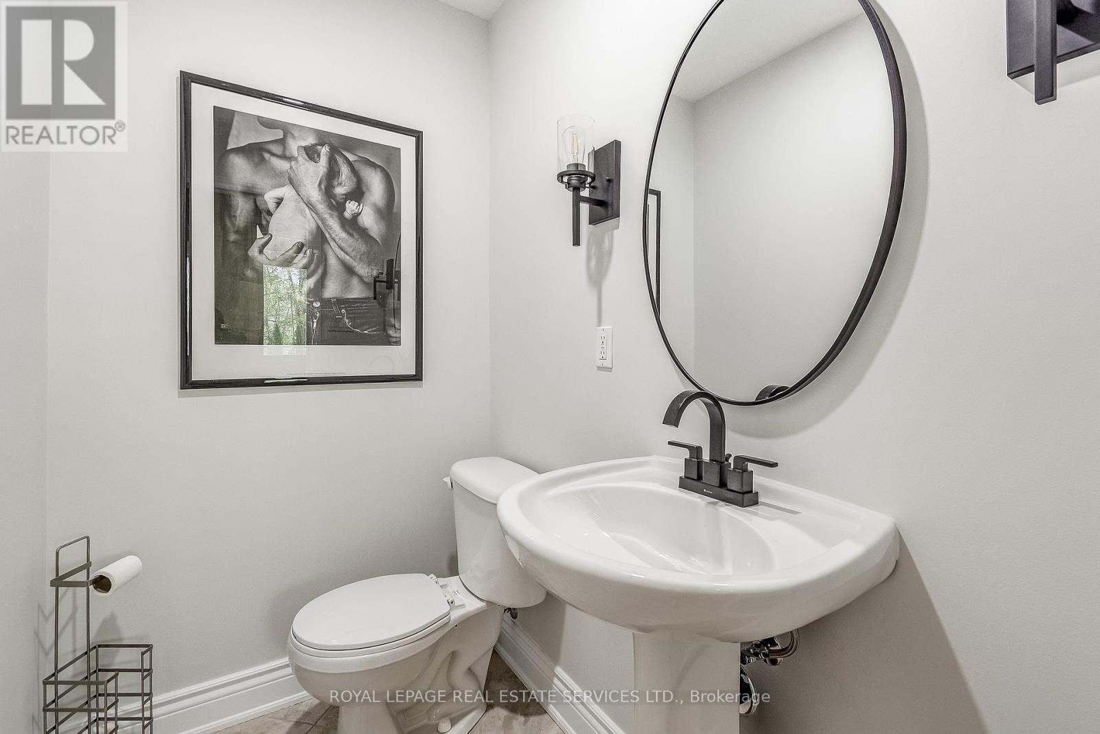 












11 - 2400 NEYAGAWA BOULEVARD

,
Oakville,




Ontario
L6H7P5

