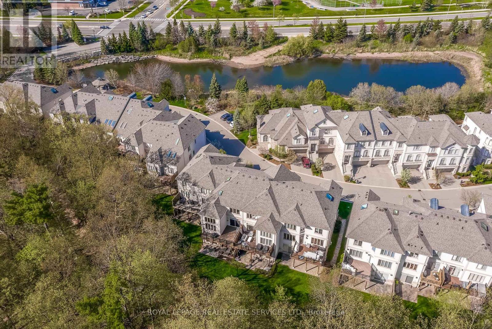












11 - 2400 NEYAGAWA BOULEVARD

,
Oakville,




Ontario
L6H7P5

