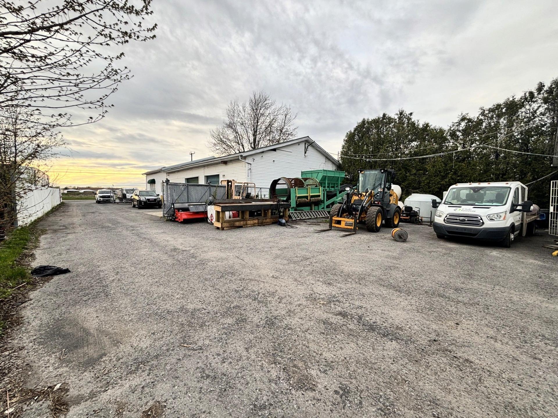 









37


Ch. du Ruisseau-des-Noyers

,
Saint-Jean-sur-Richelieu,




QC
J2Y1J4


