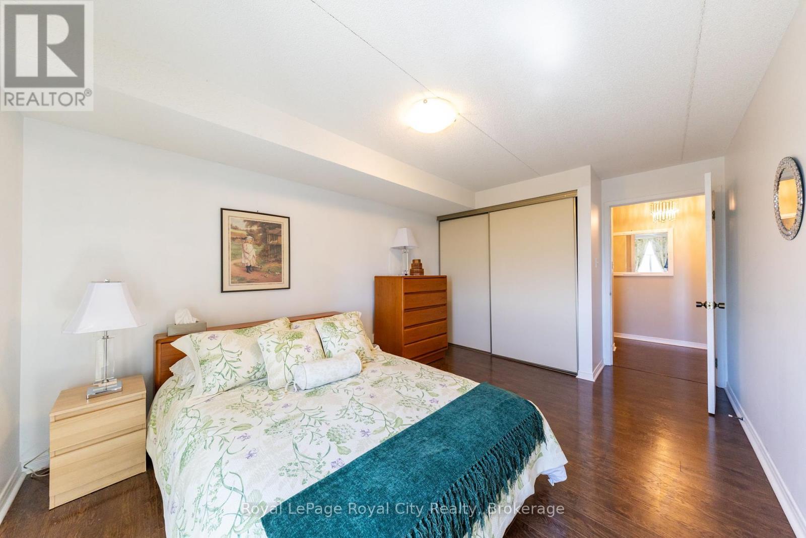 












601 - 8 CHRISTOPHER COURT

,
Guelph (Kortright West),




Ontario
N1G4N7

