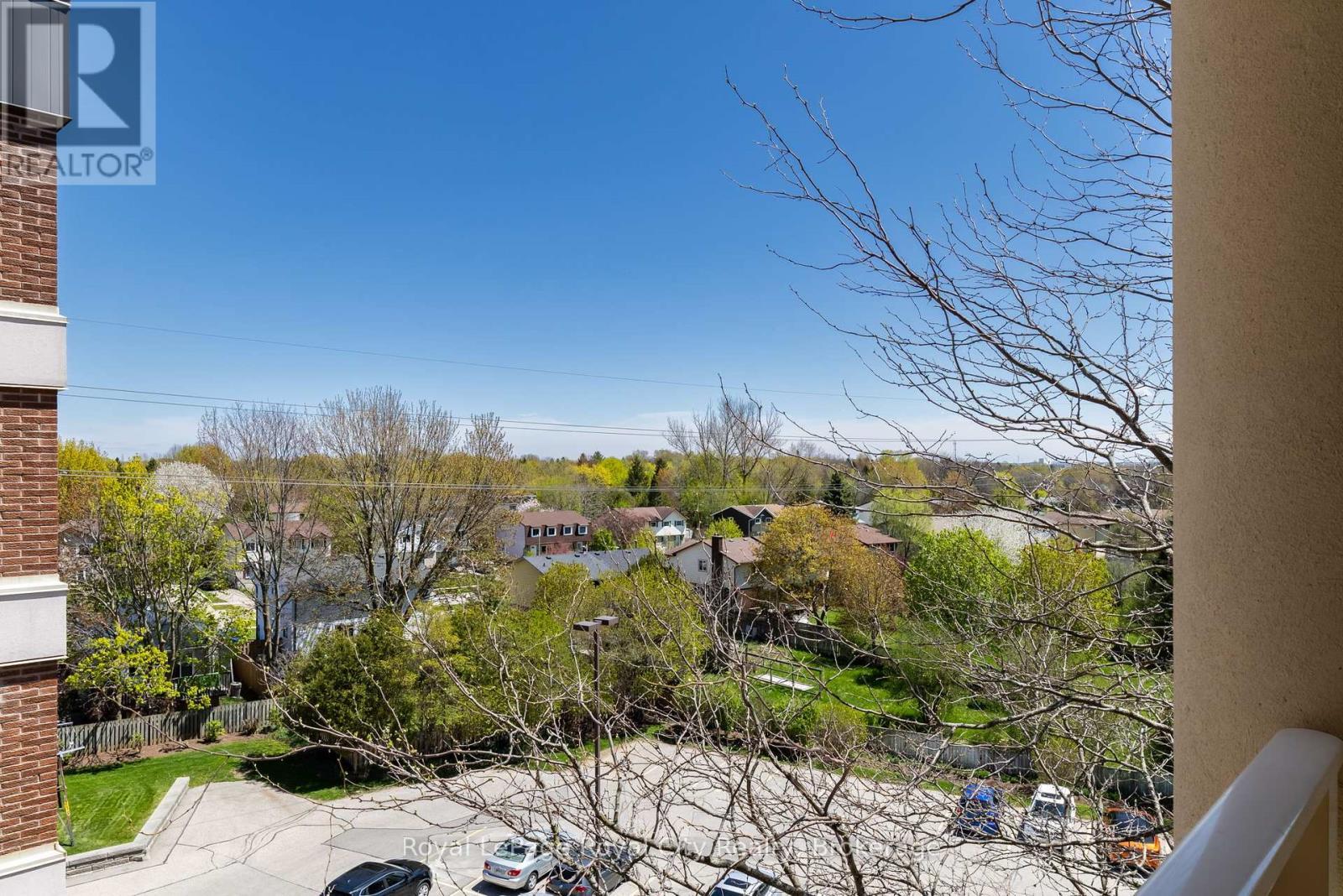 












601 - 8 CHRISTOPHER COURT

,
Guelph (Kortright West),




Ontario
N1G4N7

