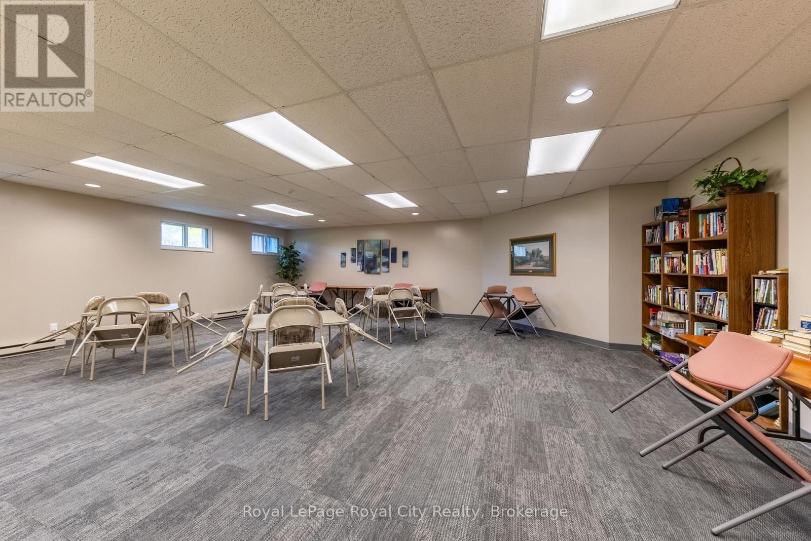 












601 - 8 CHRISTOPHER COURT

,
Guelph (Kortright West),




Ontario
N1G4N7

