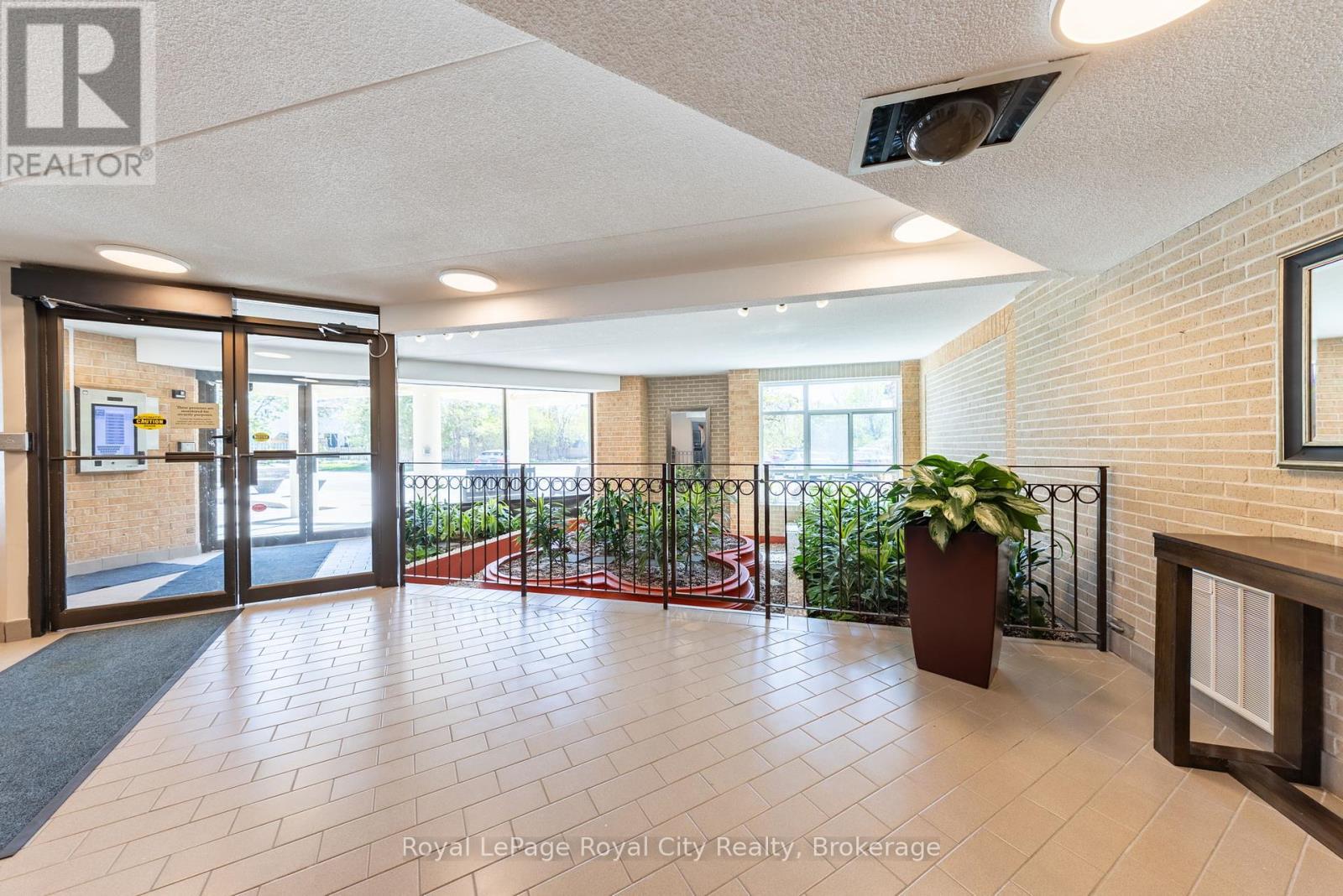 












601 - 8 CHRISTOPHER COURT

,
Guelph (Kortright West),




Ontario
N1G4N7

