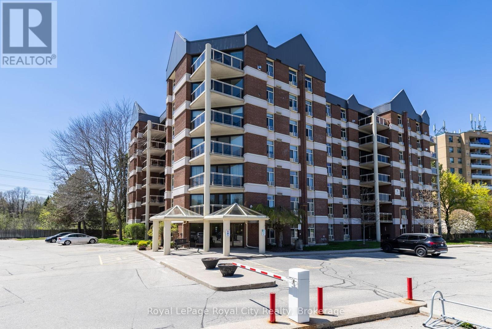 












601 - 8 CHRISTOPHER COURT

,
Guelph (Kortright West),




Ontario
N1G4N7

