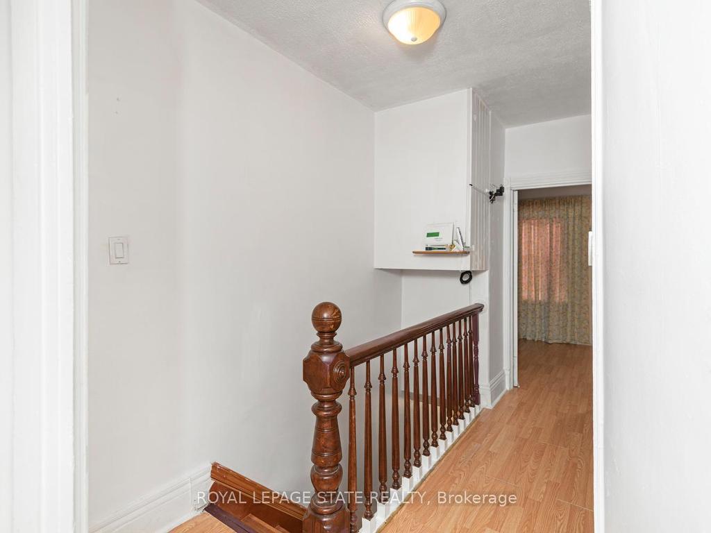 









47


Clyde

Street,
Hamilton,




ON
L8L 5R5


