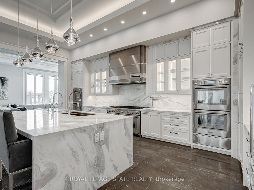 









1272


Fiddlers Green

Road,
Hamilton,




ON
L9G 3L1

