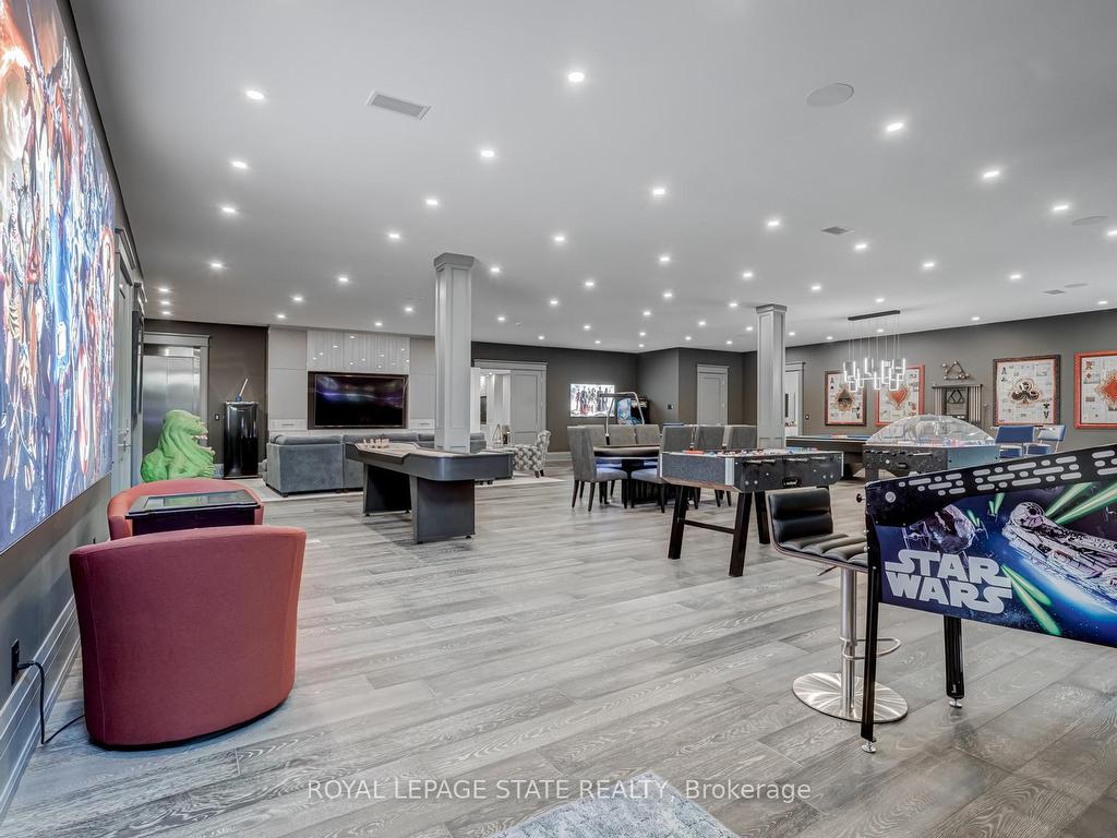 









1272


Fiddlers Green

Road,
Hamilton,




ON
L9G 3L1


