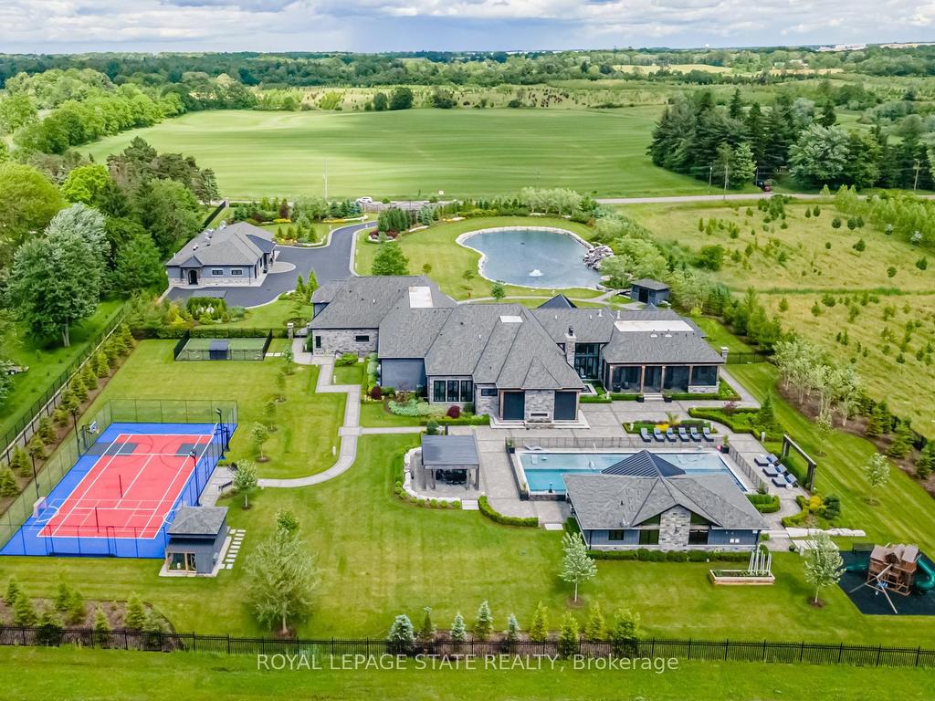 









1272


Fiddlers Green

Road,
Hamilton,




ON
L9G 3L1

