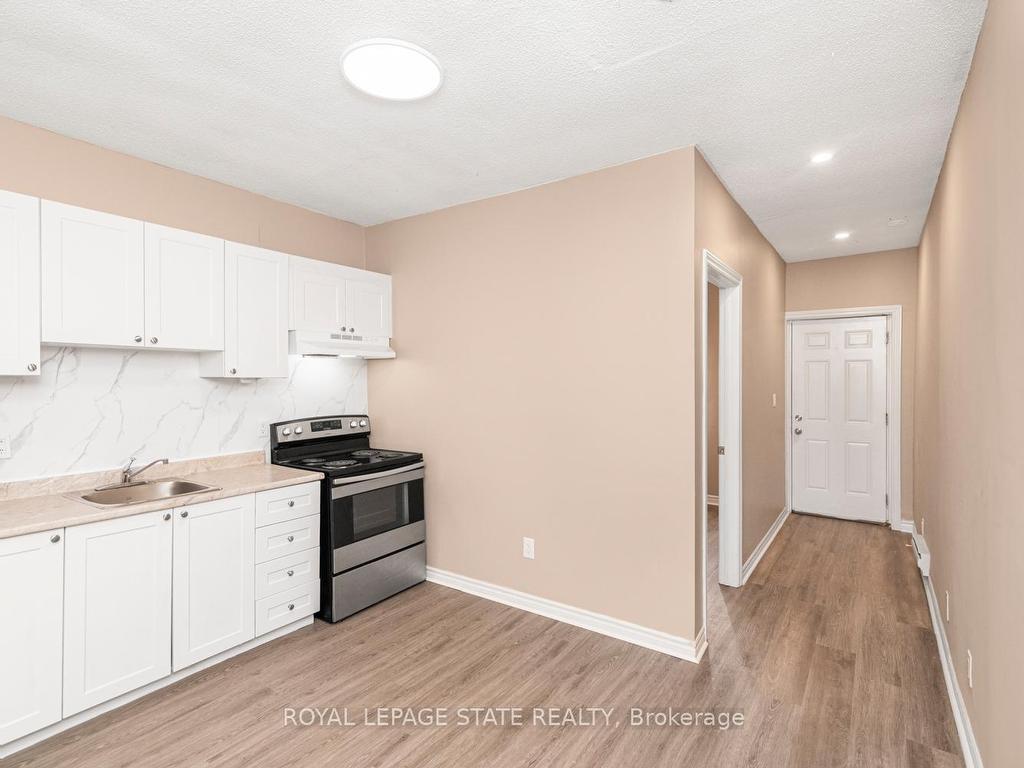 









333


Britannia

Avenue,
Hamilton,




ON
L8H 1Y4

