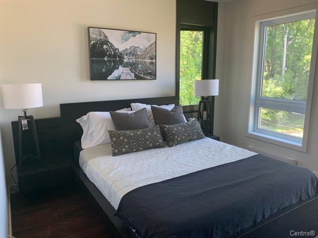 









25


42e Avenue

,
Saint-Eustache,




QC
J7P3C7

