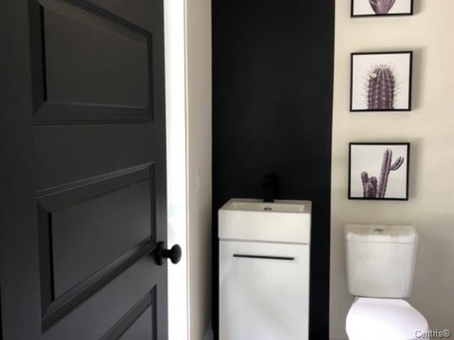 









25


42e Avenue

,
Saint-Eustache,




QC
J7P3C7

