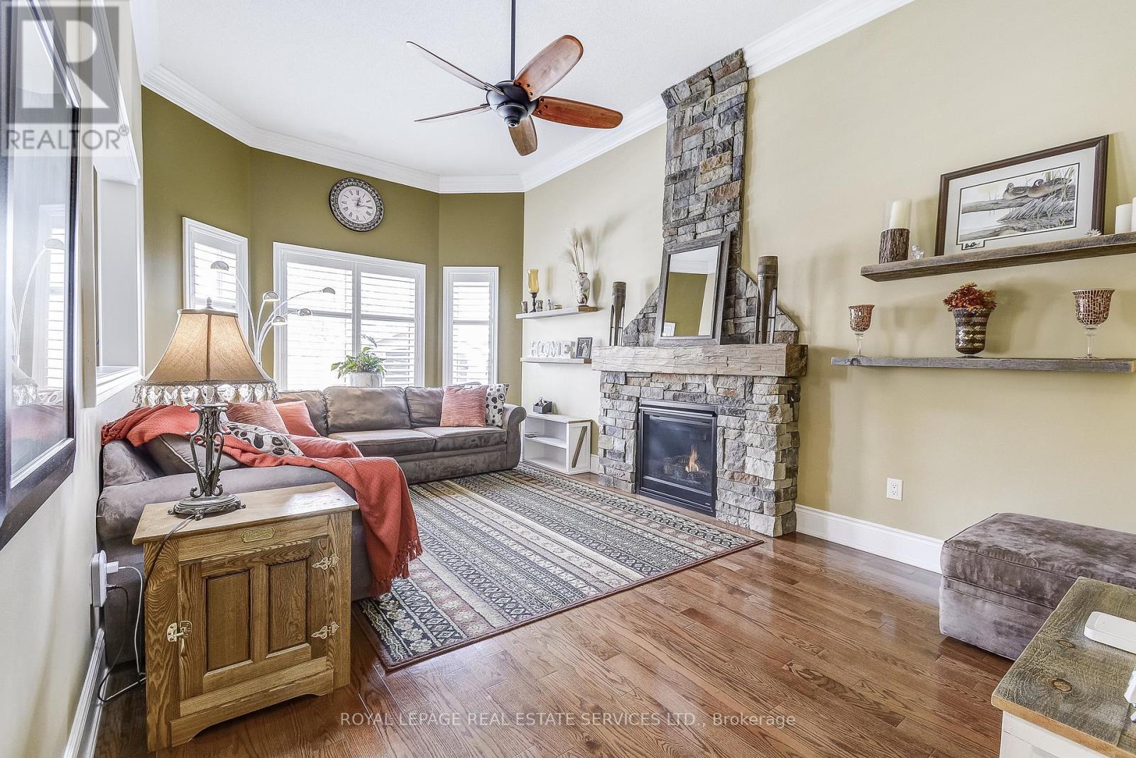 












2235 HATFIELD DRIVE

,
Oakville,




Ontario
L6M4W4

