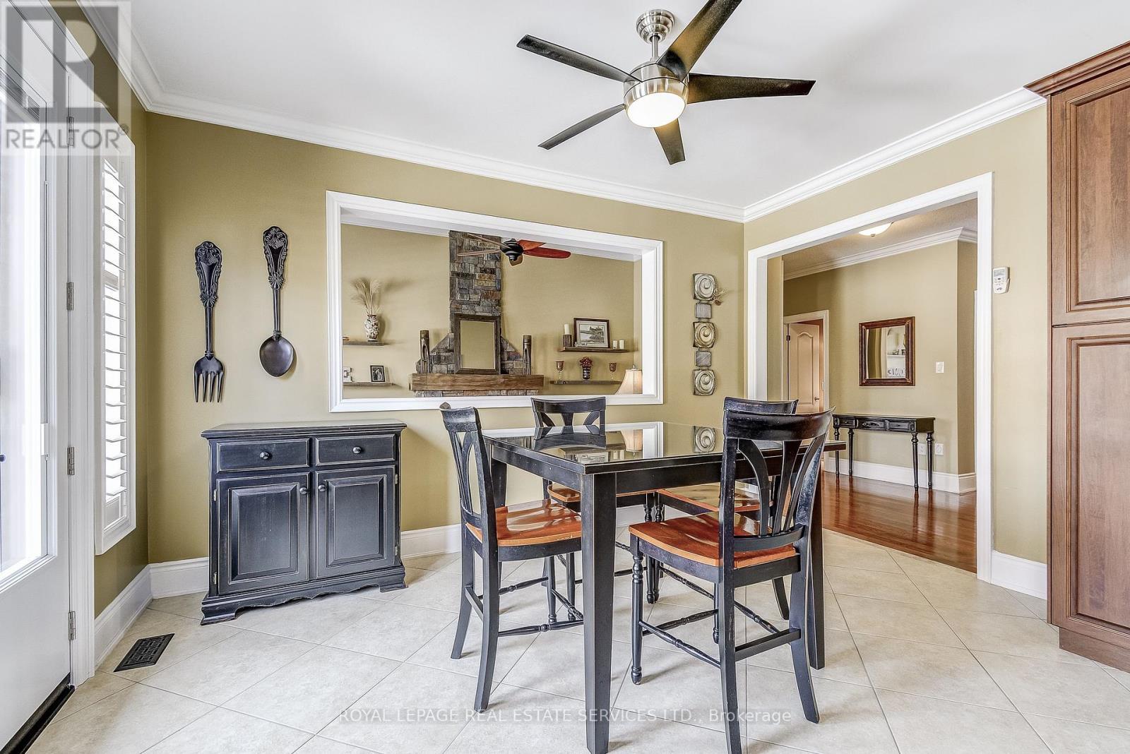 












2235 HATFIELD DRIVE

,
Oakville,




Ontario
L6M4W4

