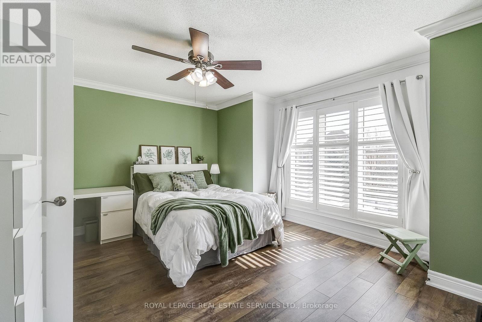 












2235 HATFIELD DRIVE

,
Oakville,




Ontario
L6M4W4

