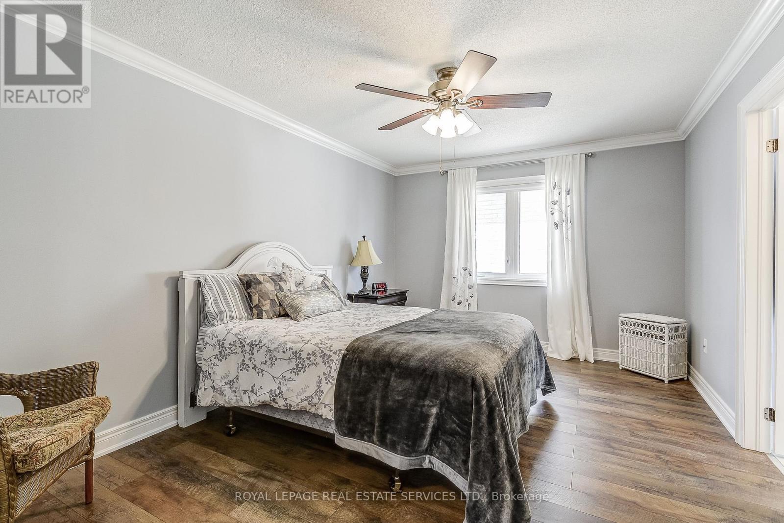












2235 HATFIELD DRIVE

,
Oakville,




Ontario
L6M4W4

