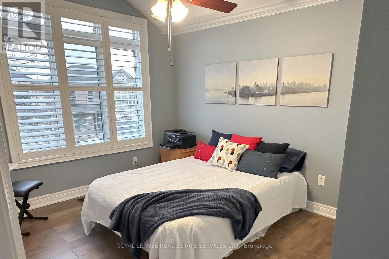 












2235 HATFIELD DRIVE

,
Oakville,




Ontario
L6M4W4

