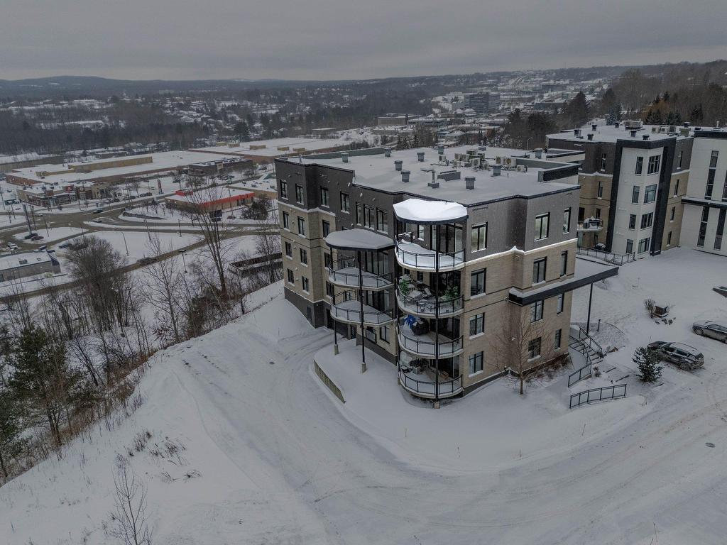 









120


Rue de Candiac

, 2403,
Sherbrooke (Les Nations),




QC
J1L1G8

