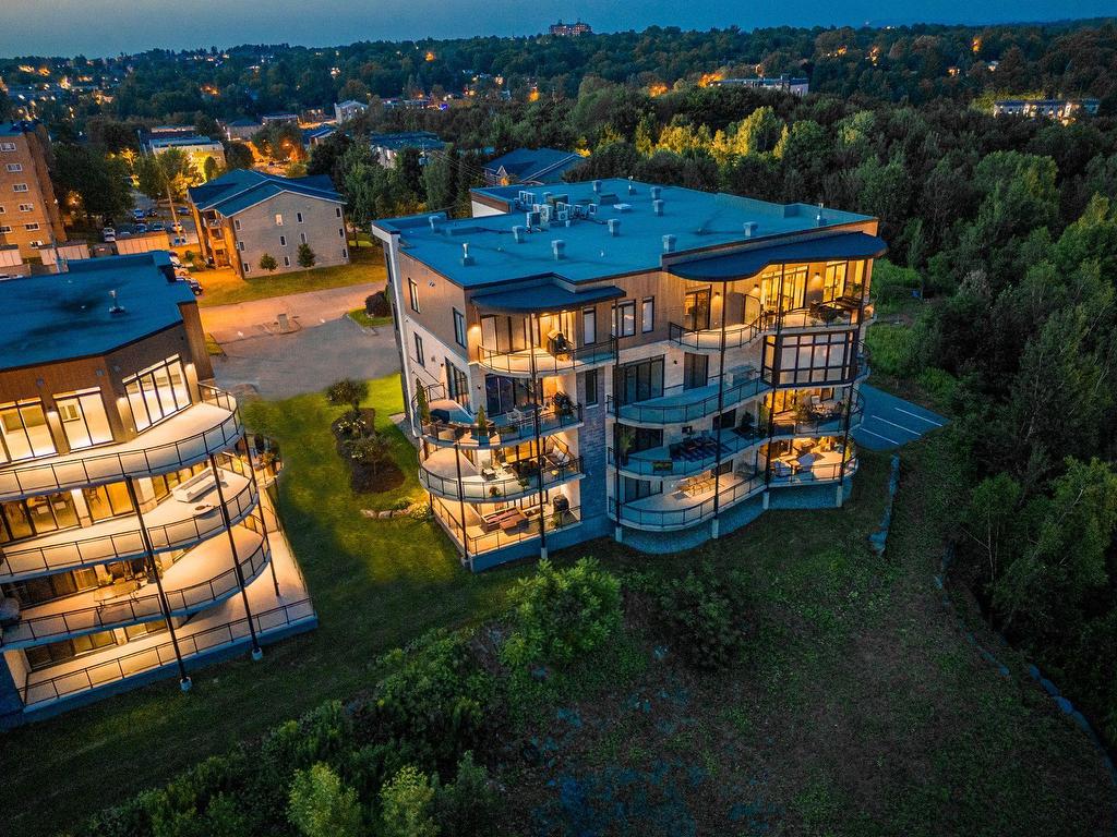 









120


Rue de Candiac

, 2403,
Sherbrooke (Les Nations),




QC
J1L1G8

