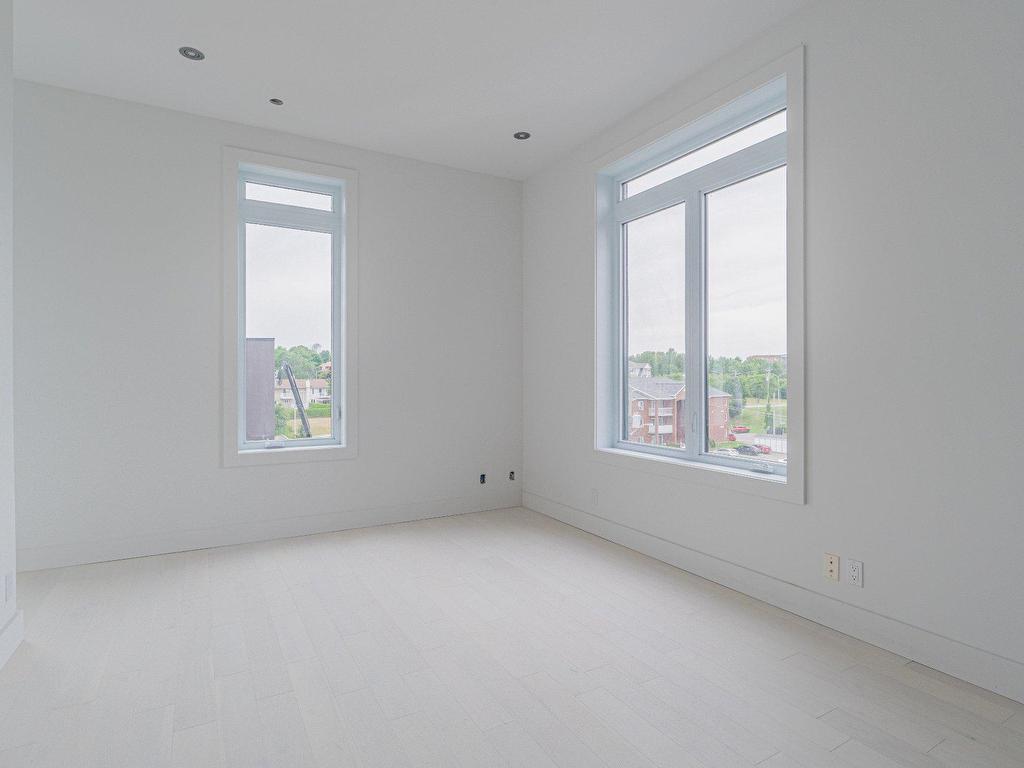 









120


Rue de Candiac

, 2403,
Sherbrooke (Les Nations),




QC
J1L1G8

