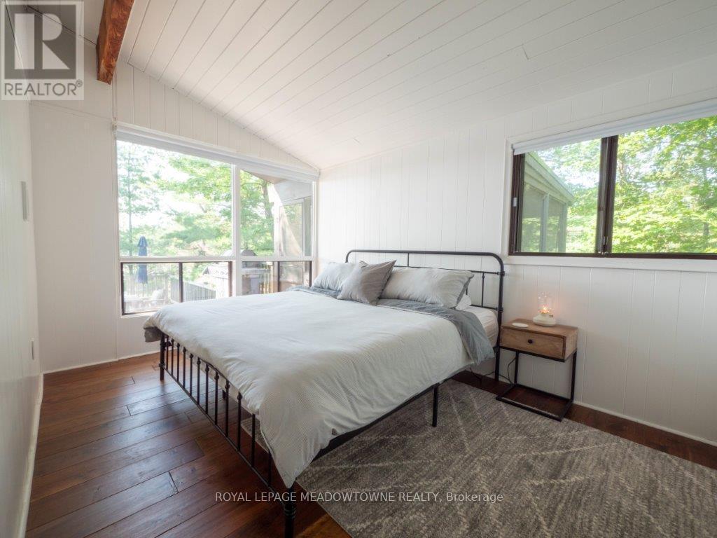 












460 ISLAND

,
The Archipelago,




Ontario
P2A2W8

