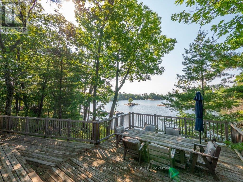 












460 ISLAND

,
The Archipelago,




Ontario
P2A2W8


