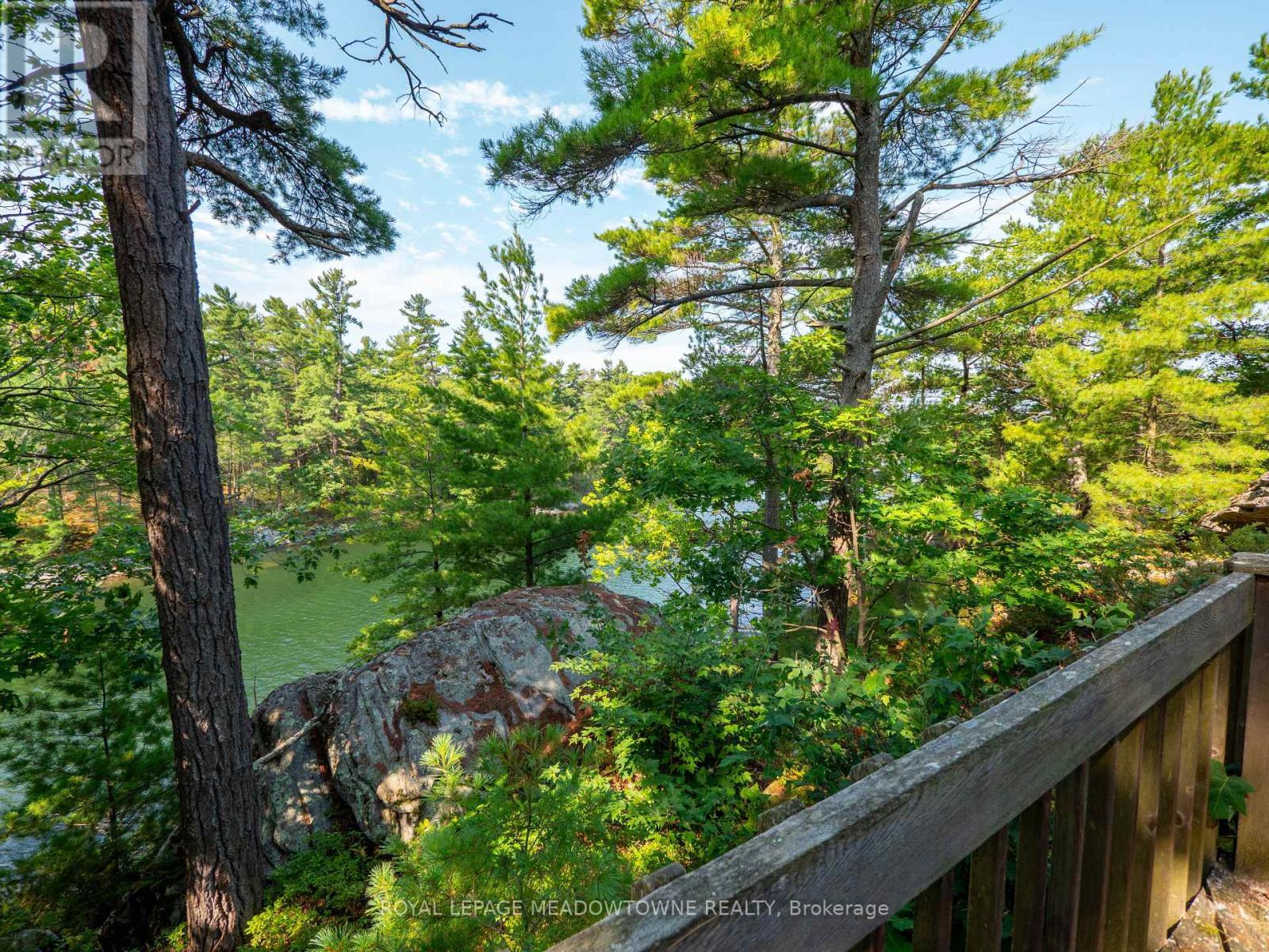 












460 ISLAND

,
The Archipelago,




Ontario
P2A2W8

