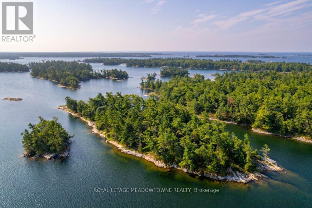 












460 ISLAND

,
The Archipelago,




Ontario
P2A2W8

