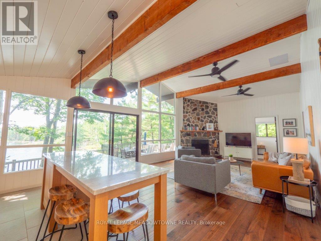 












460 ISLAND

,
The Archipelago,




Ontario
P2A2W8


