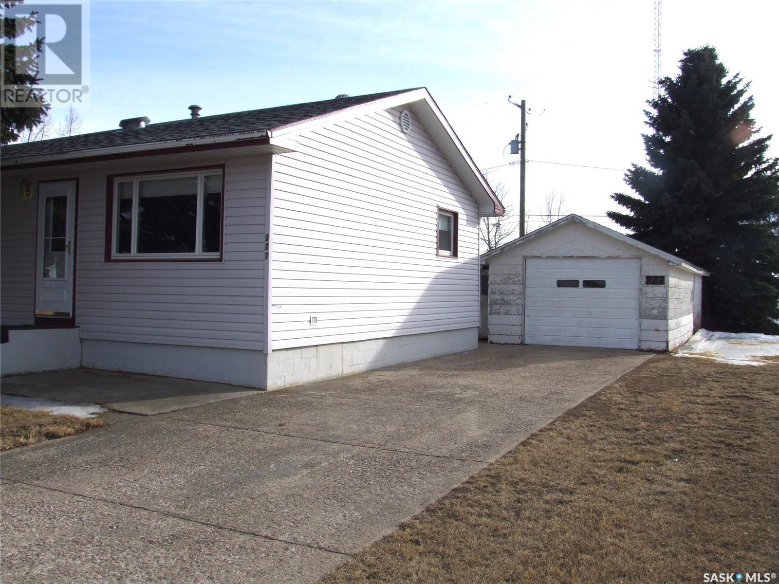 












227 Langley STREET

,
Burstall,




Saskatchewan
S0N0H0

