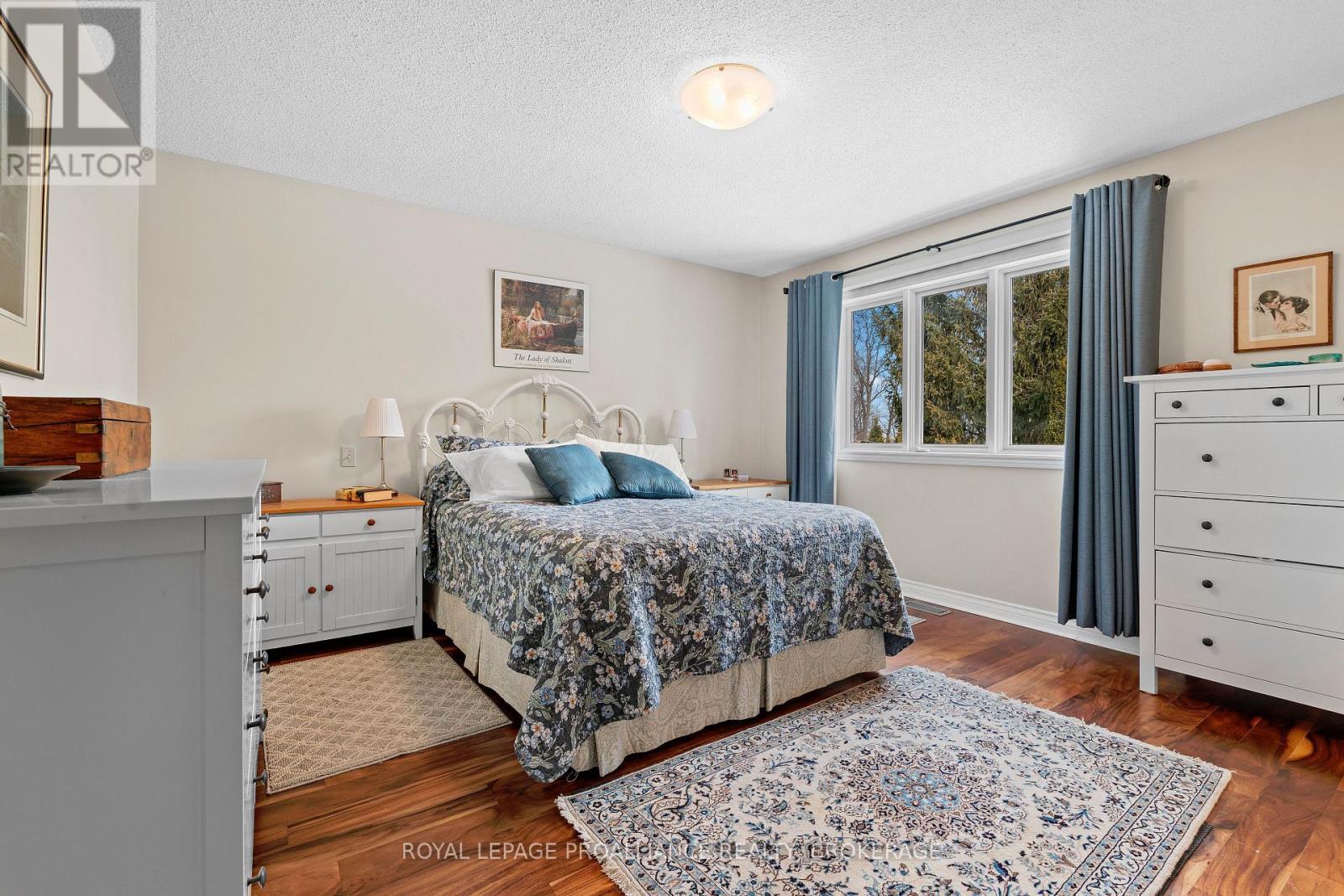 












254 FRIARHILL CRESCENT

,
Kingston (East Gardiners Rd),




Ontario
K7M8P4

