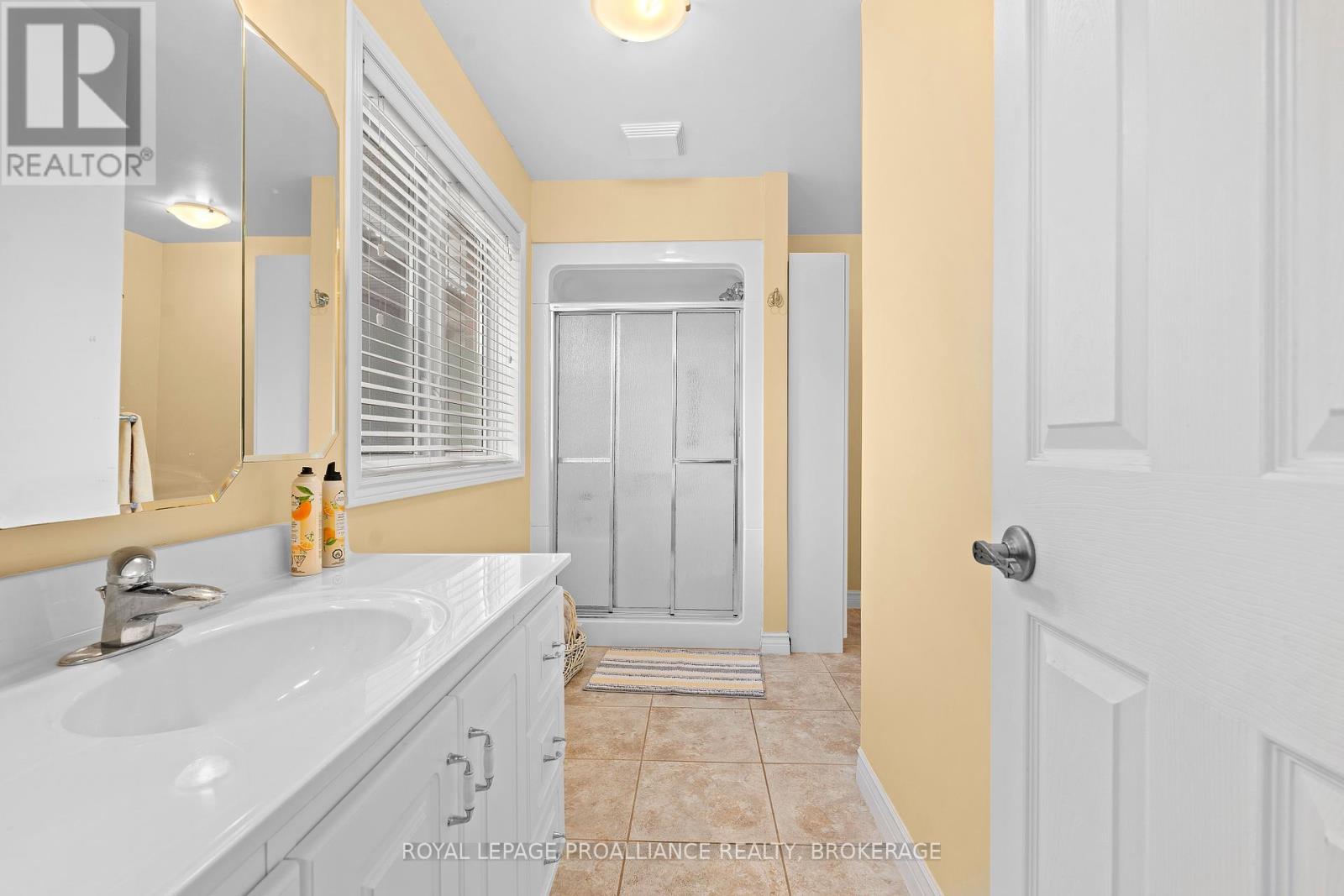 












254 FRIARHILL CRESCENT

,
Kingston (East Gardiners Rd),




Ontario
K7M8P4

