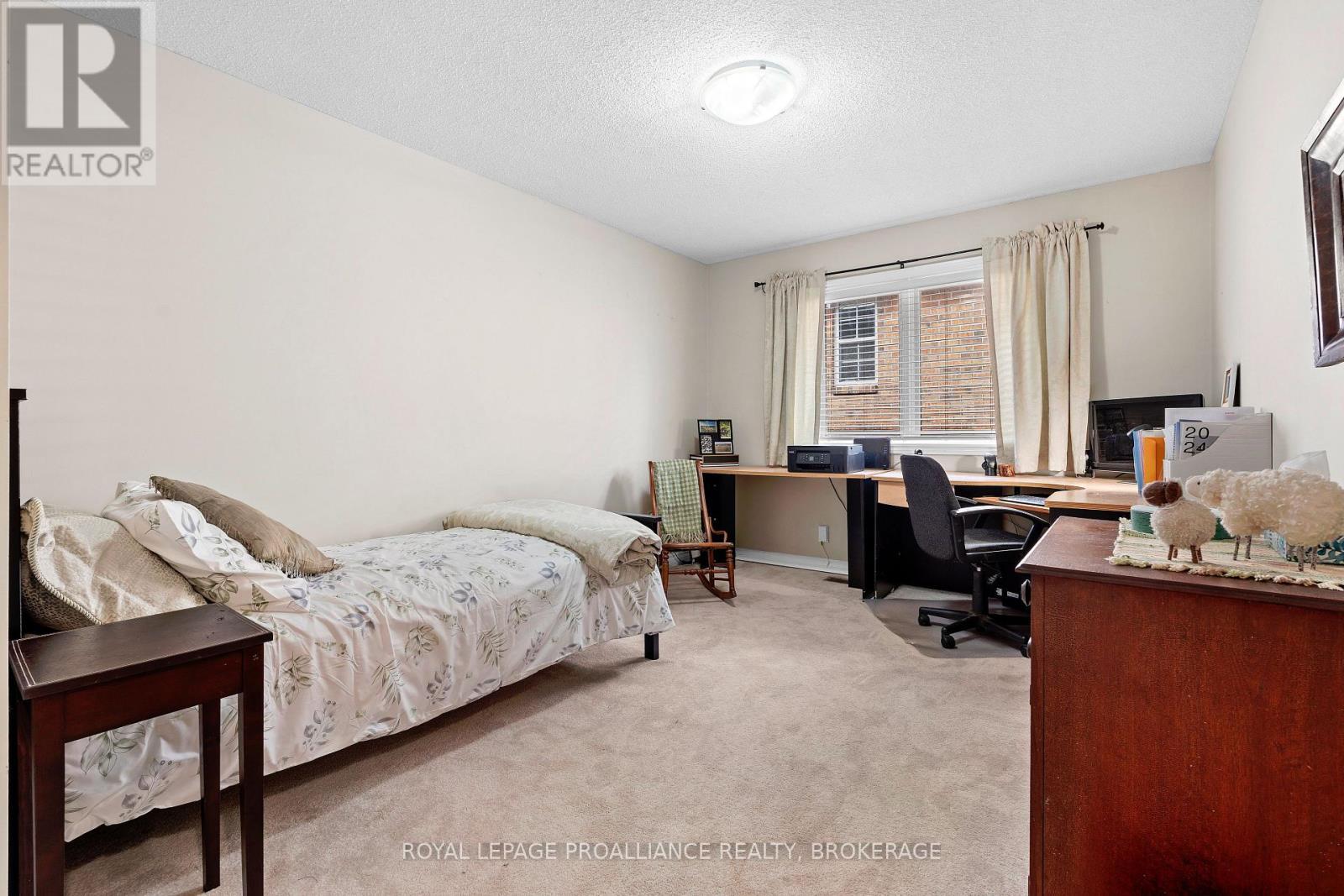 












254 FRIARHILL CRESCENT

,
Kingston (East Gardiners Rd),




Ontario
K7M8P4

