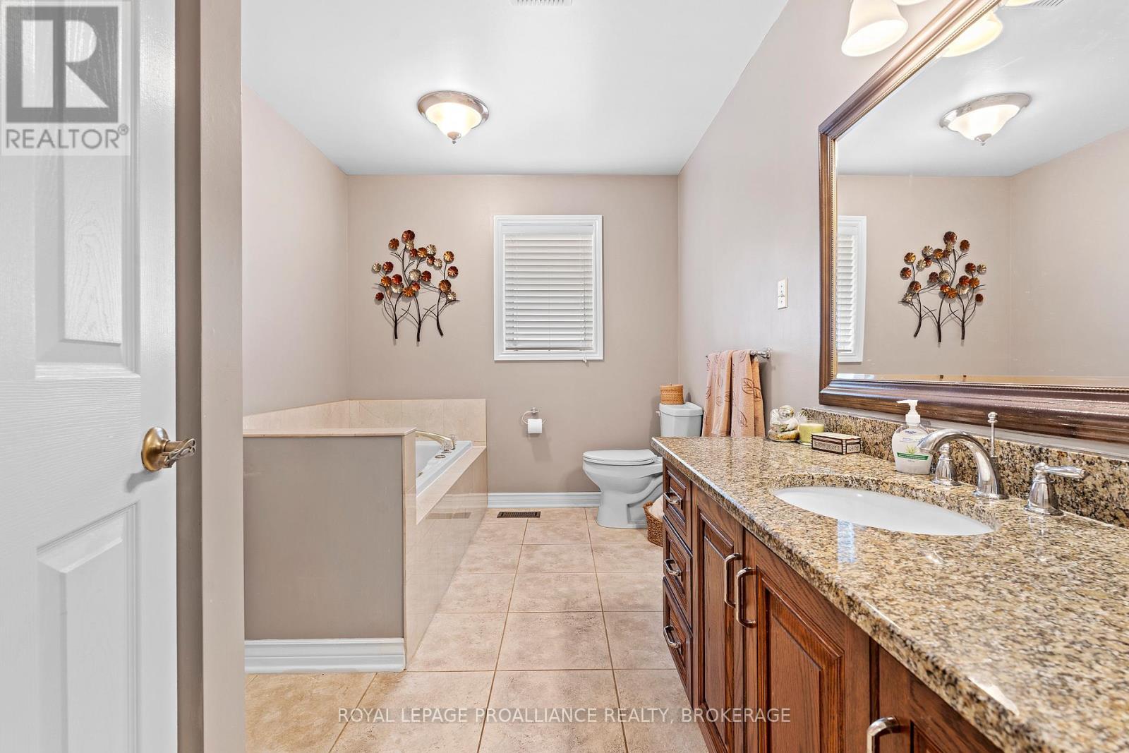 












254 FRIARHILL CRESCENT

,
Kingston (East Gardiners Rd),




Ontario
K7M8P4

