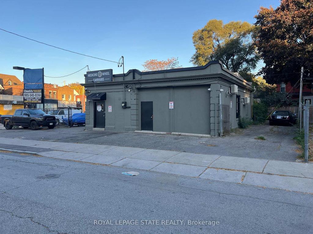 









804


King

Street East,
Hamilton,




ON
L8M 1A9

