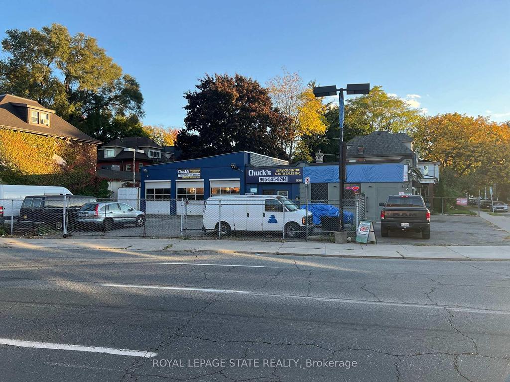 









804


King

Street East,
Hamilton,




ON
L8M 1A9

