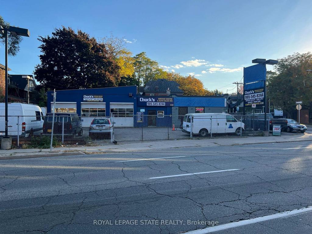 









804


King

Street East,
Hamilton,




ON
L8M 1A9

