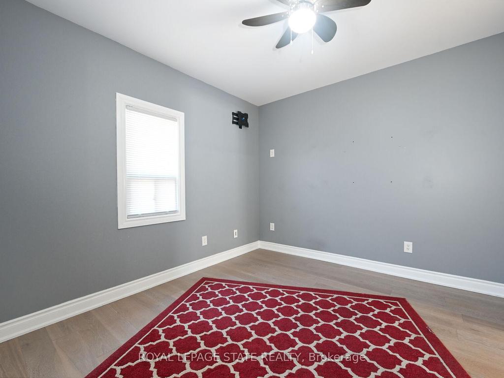 









200


Kensington

Avenue North,
Hamilton,




ON
L8L 7N7

