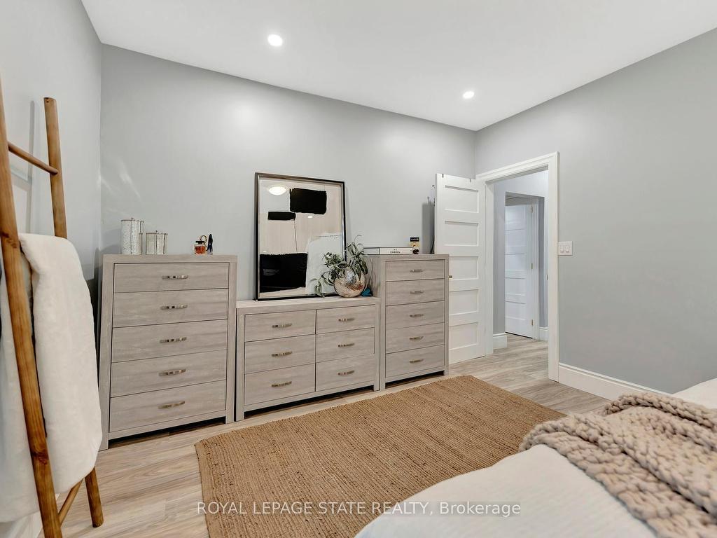









520


Cochrane

Road,
Hamilton,




ON
L8K 3H5

