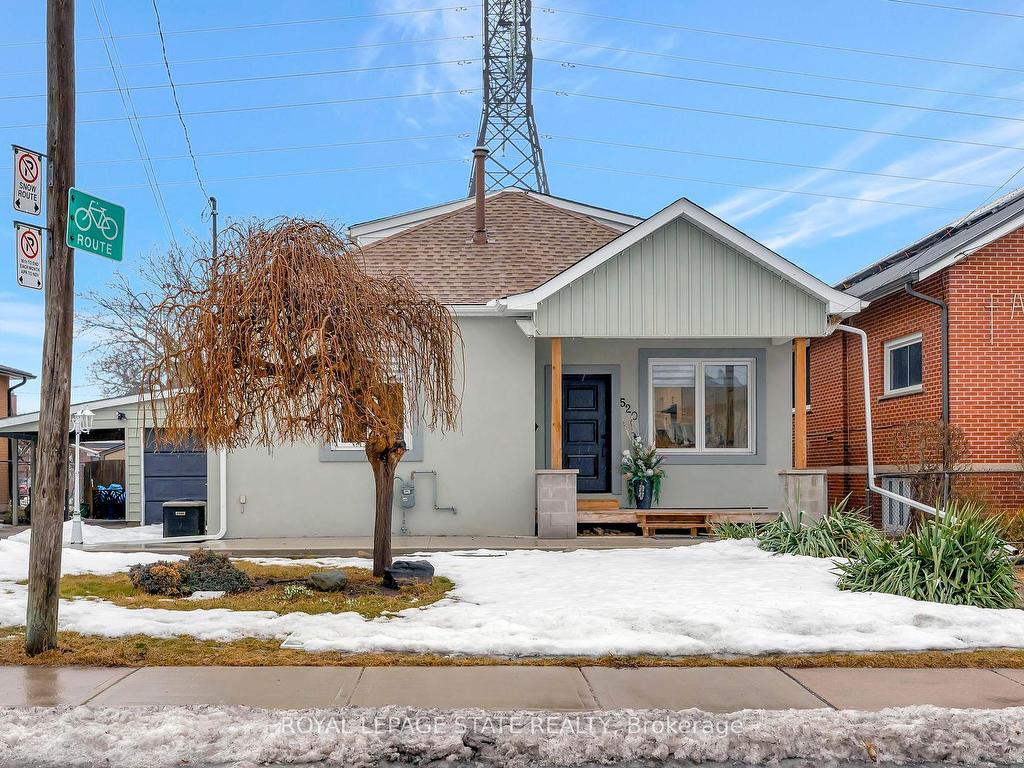 









520


Cochrane

Road,
Hamilton,




ON
L8K 3H5

