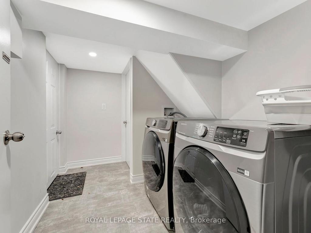 









520


Cochrane

Road,
Hamilton,




ON
L8K 3H5

