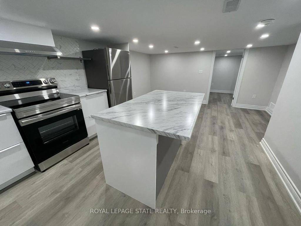 









520


Cochrane

Road,
Hamilton,




ON
L8K 3H5

